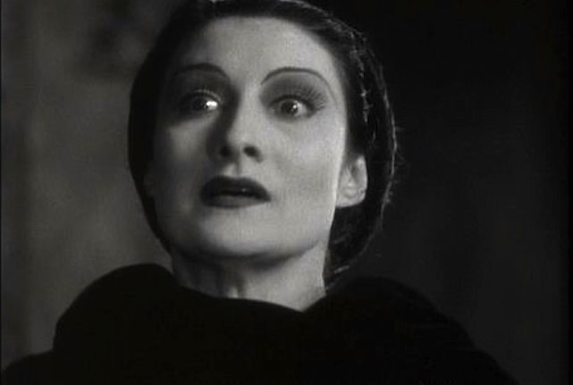 Gloria Holden as Dracula's Daughter