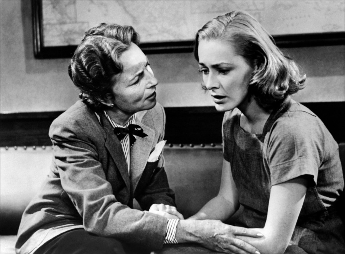 046-agnes-moorehead-theredlist-Agnes Moorehead and Eleanor Parker in Caged directed by John Cromwell, 1950