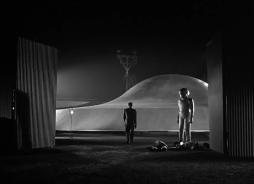 day the earth stood still bobby sees Klaatu with Gort go into his ship