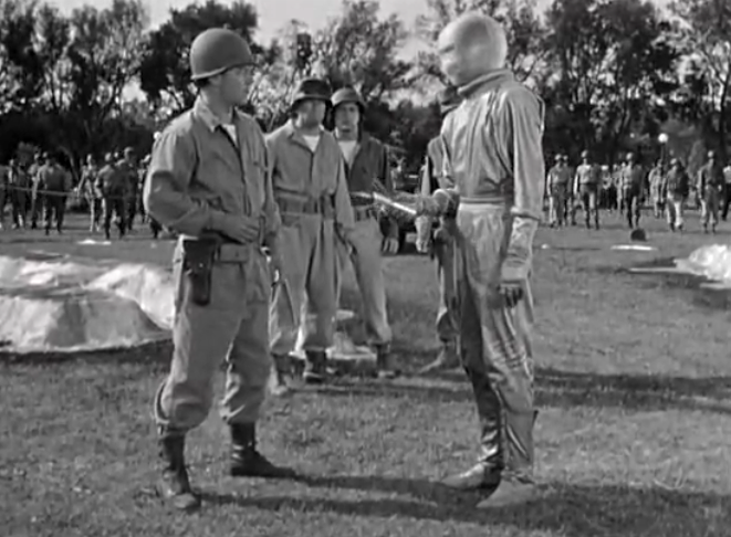 Day the Earth Stood Still Klaatu gets up atfer shot meets the military