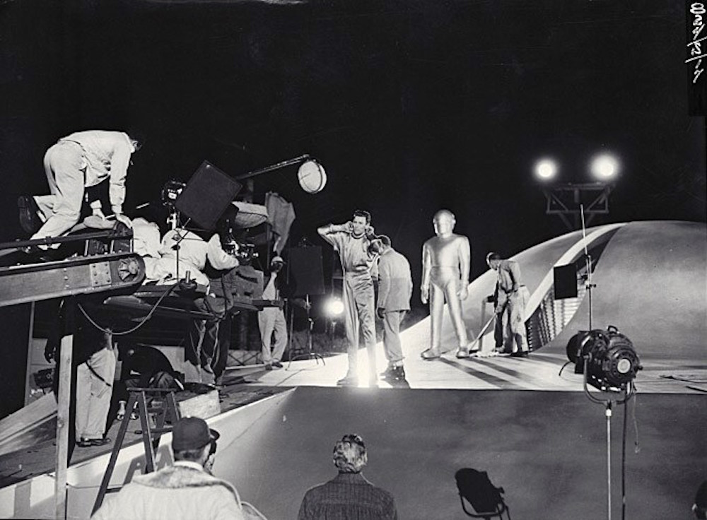 Day_The_Earth_Stood_Still 1951 on the set